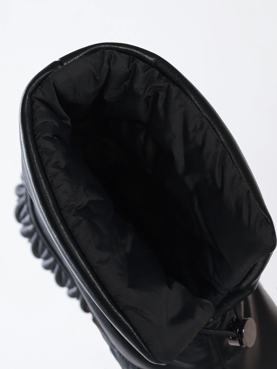 Дутики черного цвета с эластичным шнурком